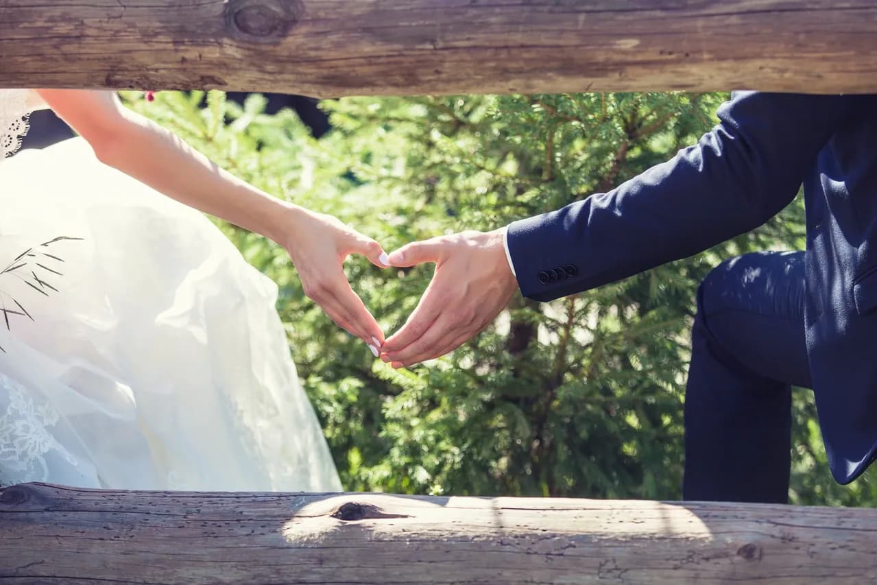 Hand-n-Hand Ceremonies